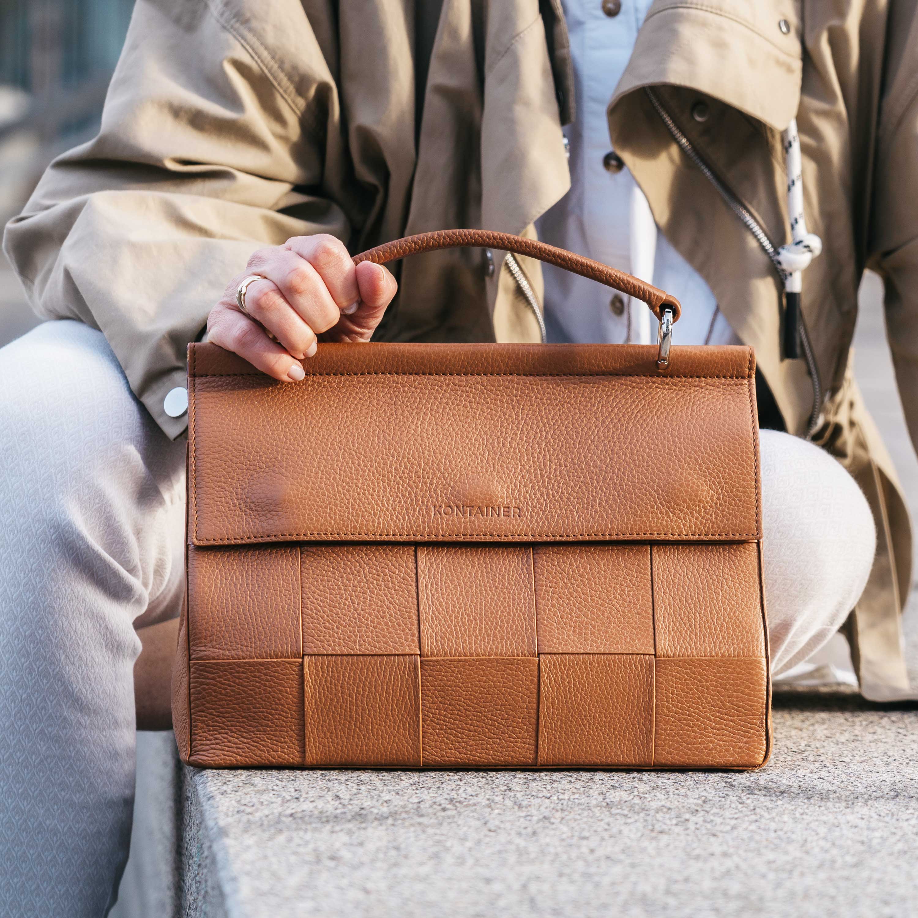 Marilyn Braun Schultertasche
